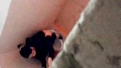 Swingers Inggris berbagi video bokep payudara montok ayam memberikan blowjob dan tit wank sambil membuat porno