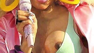 Istri video seks montok amatir pirang langsing payudara kecil